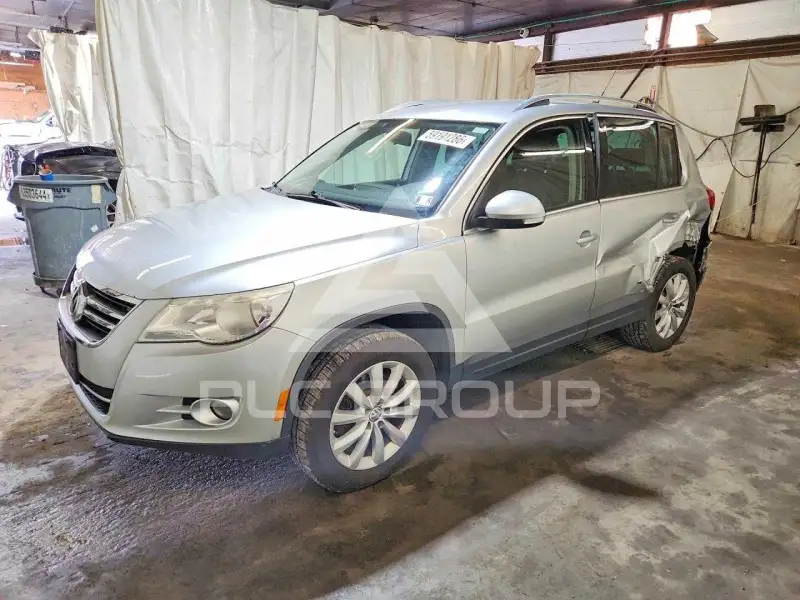 2011 Volkswagen Tiguan photo