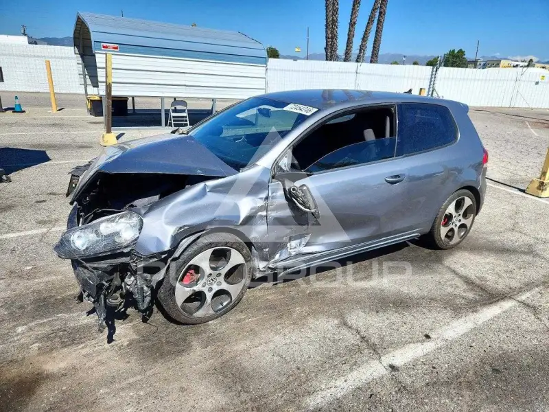 2011 Volkswagen GTI photo