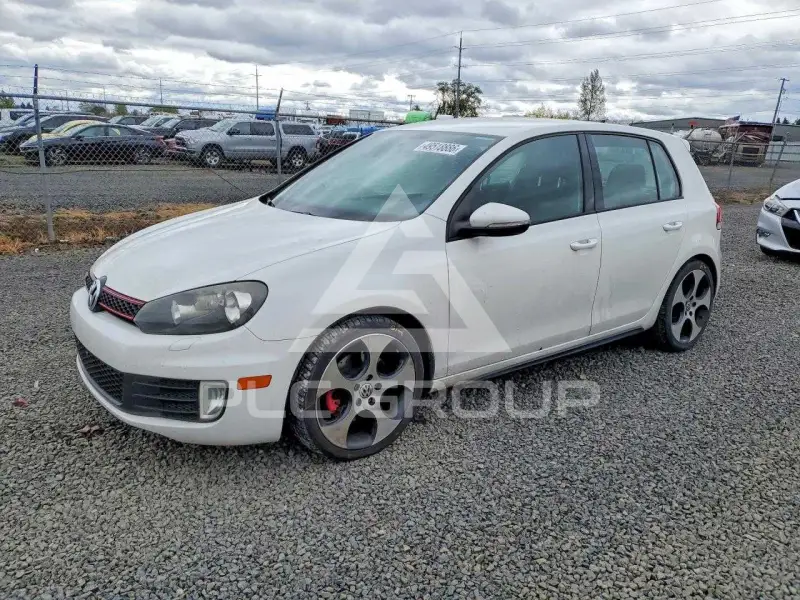 2011 Volkswagen GTI photo