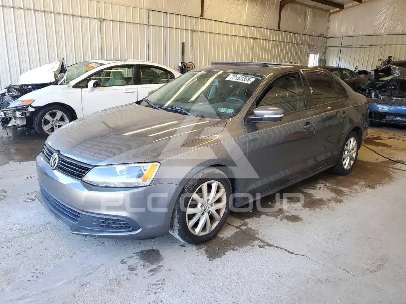 2011 Volkswagen Jetta photo