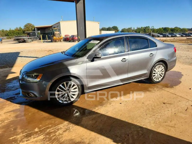 2011 Volkswagen Jetta фото