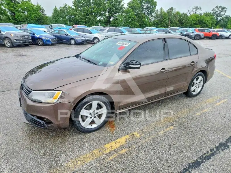 2011 Volkswagen Jetta фото