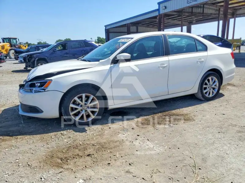 2011 Volkswagen Jetta фото