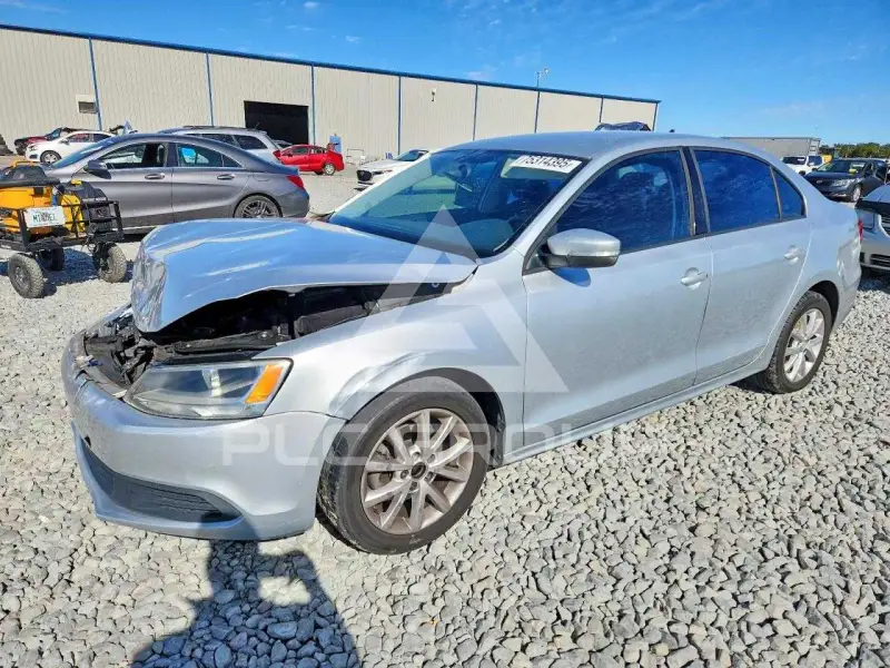 2011 Volkswagen Jetta photo