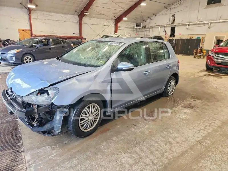 2011 Volkswagen GOLF photo