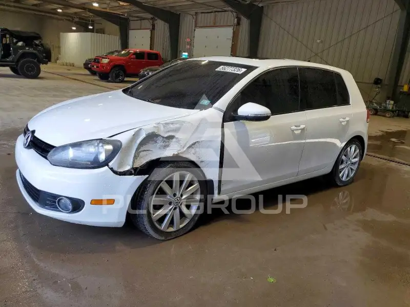 2011 Volkswagen GOLF photo