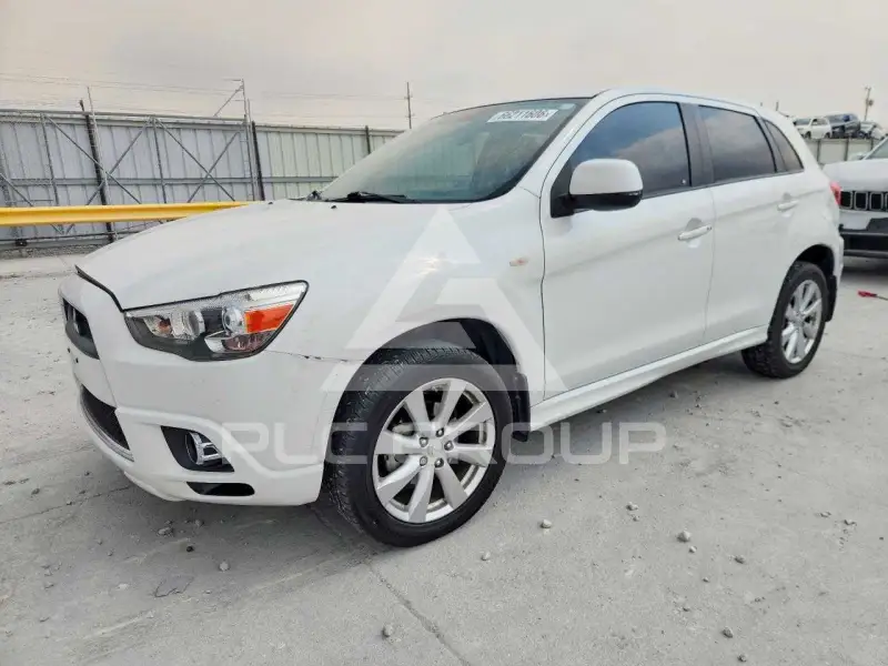 2012 Mitsubishi OUTLANDER фото