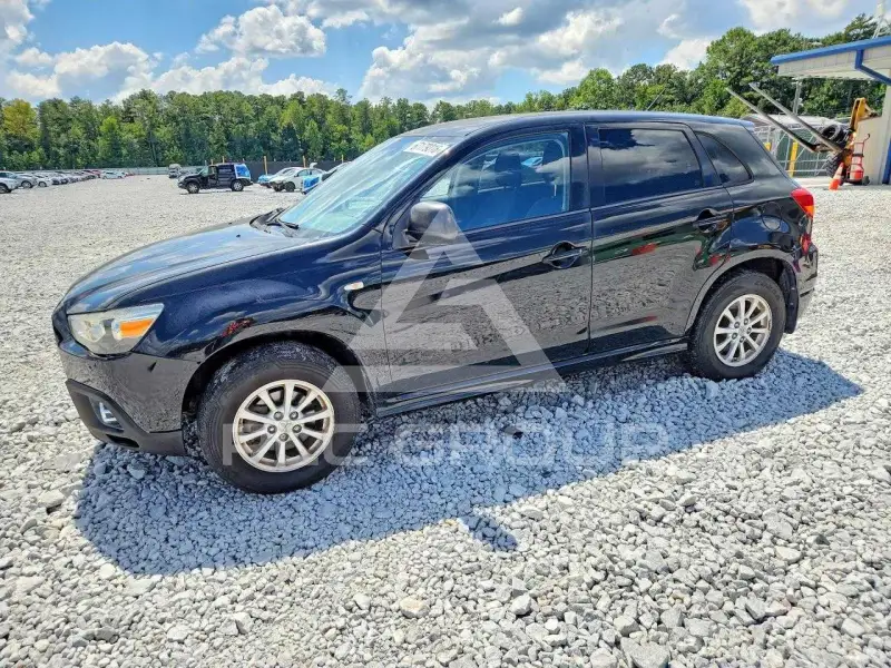 2012 Mitsubishi OUTLANDER photo