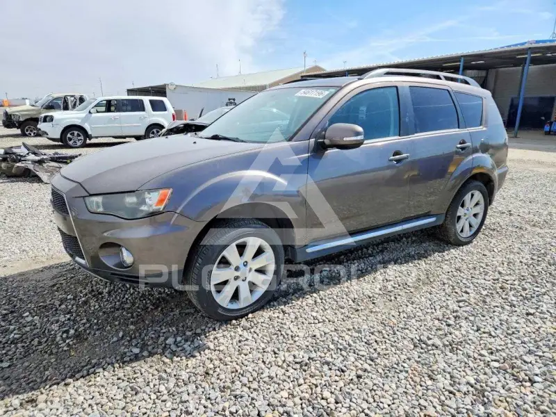 2012 Mitsubishi OUTLANDER фото