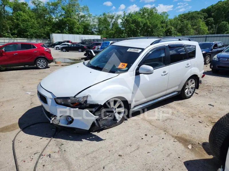 2012 Mitsubishi OUTLANDER фото