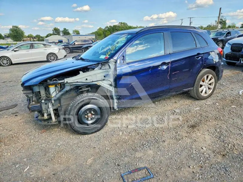 2012 Mitsubishi OUTLANDER photo