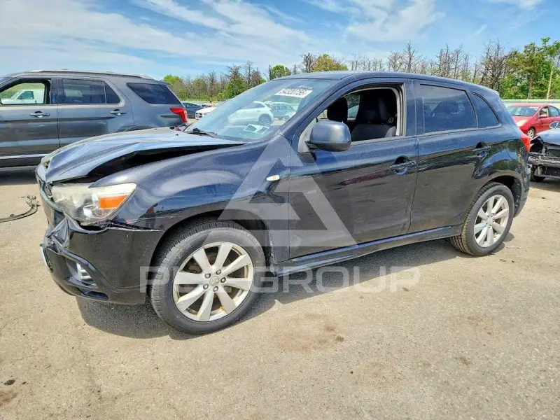 2012 Mitsubishi OUTLANDER фото