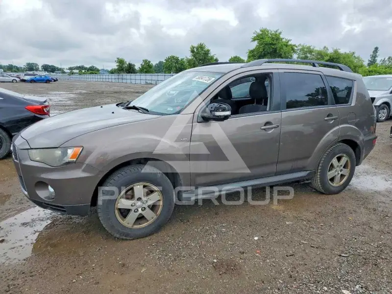 2012 Mitsubishi OUTLANDER фото