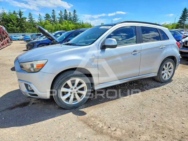 2012 Mitsubishi OUTLANDER photo