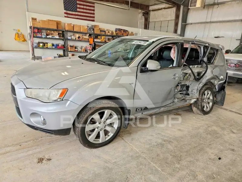 2012 Mitsubishi OUTLANDER photo