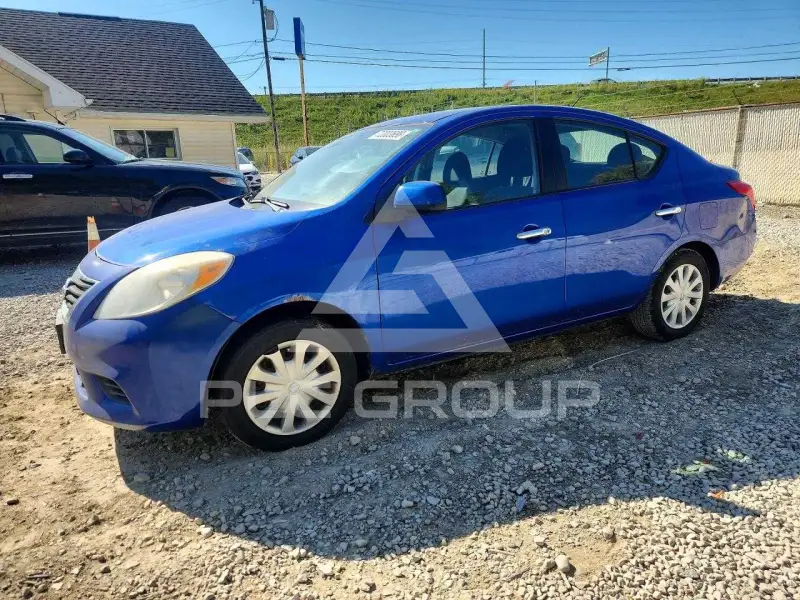 2012 Nissan VERSA фото