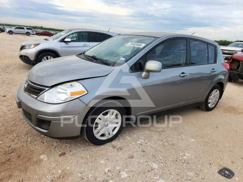 2012 Nissan VERSA фото