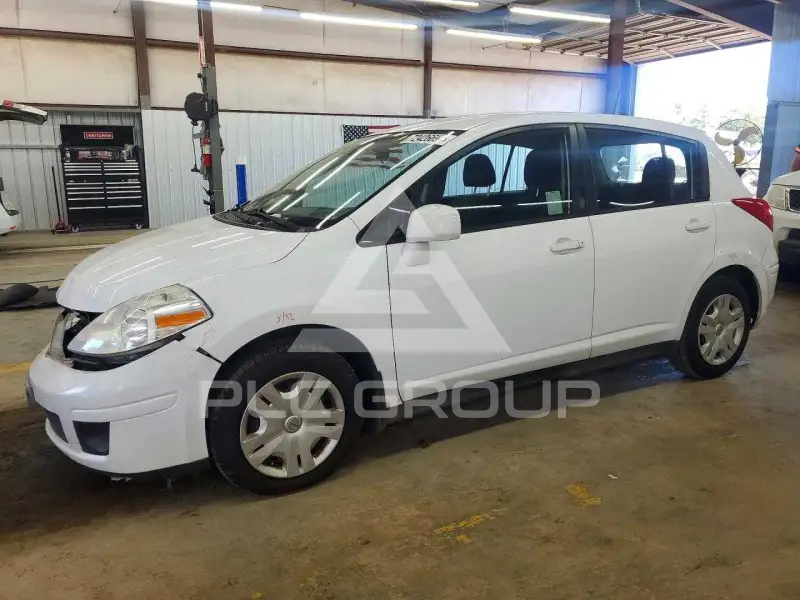 2012 Nissan VERSA photo