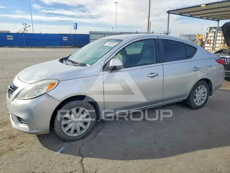 2012 Nissan VERSA фото