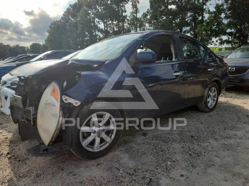 2012 Nissan VERSA фото