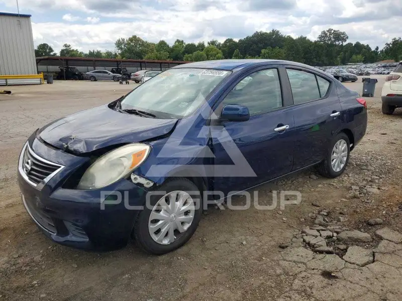 2012 Nissan VERSA photo