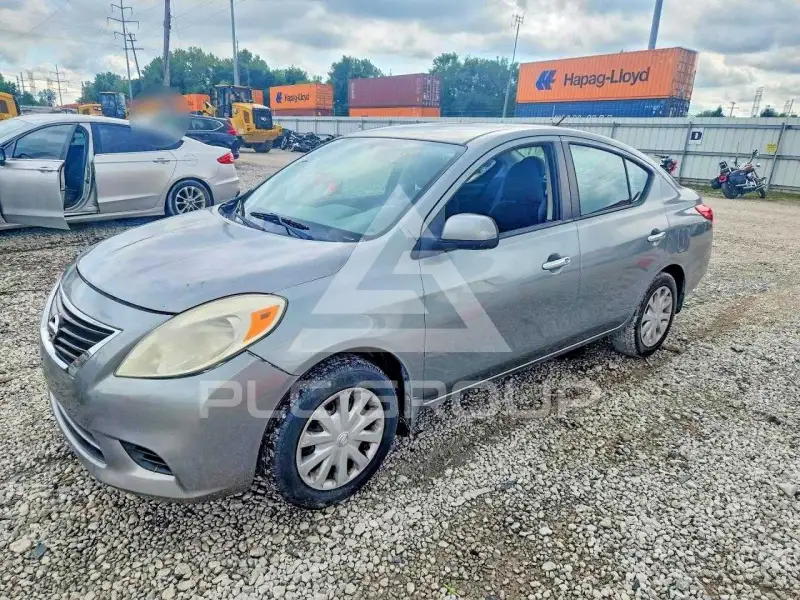 2012 Nissan VERSA фото