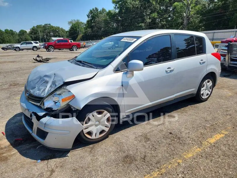 2012 Nissan VERSA photo