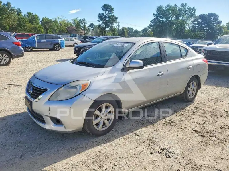 2012 Nissan VERSA фото