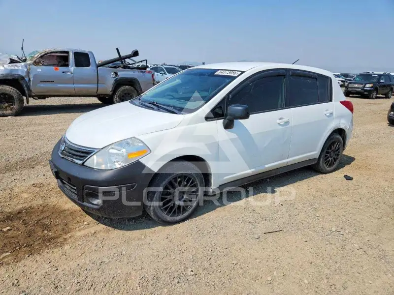 2012 Nissan VERSA photo
