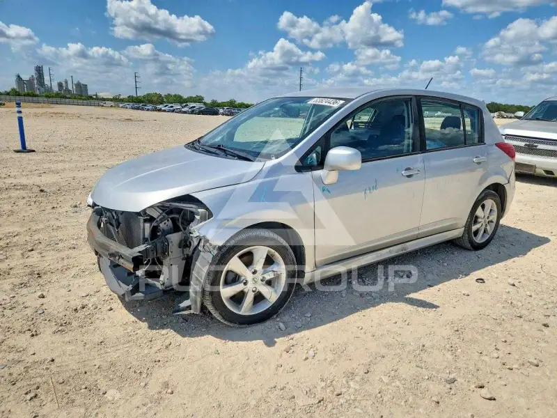 2012 Nissan VERSA photo