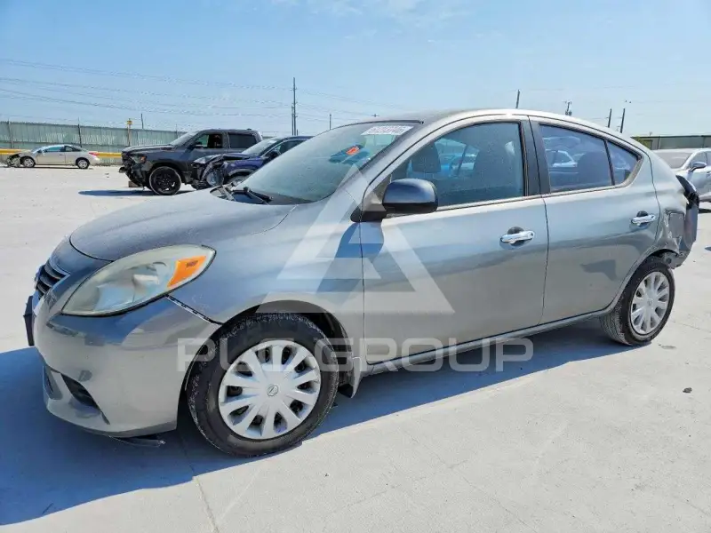 2012 Nissan VERSA фото