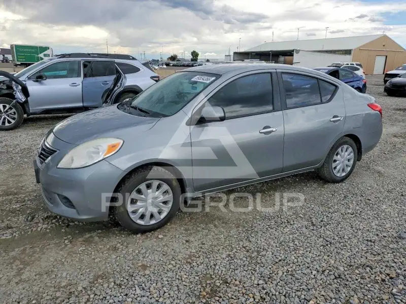 2012 Nissan VERSA photo