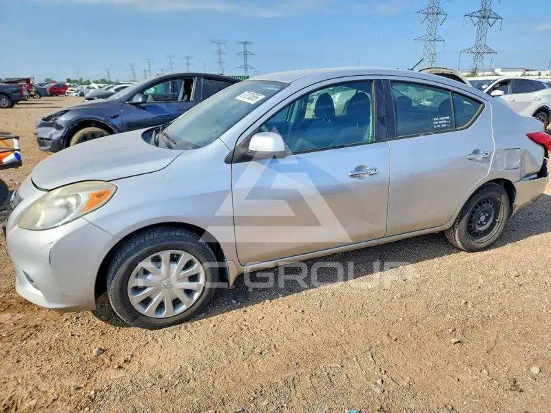 2012 Nissan VERSA фото