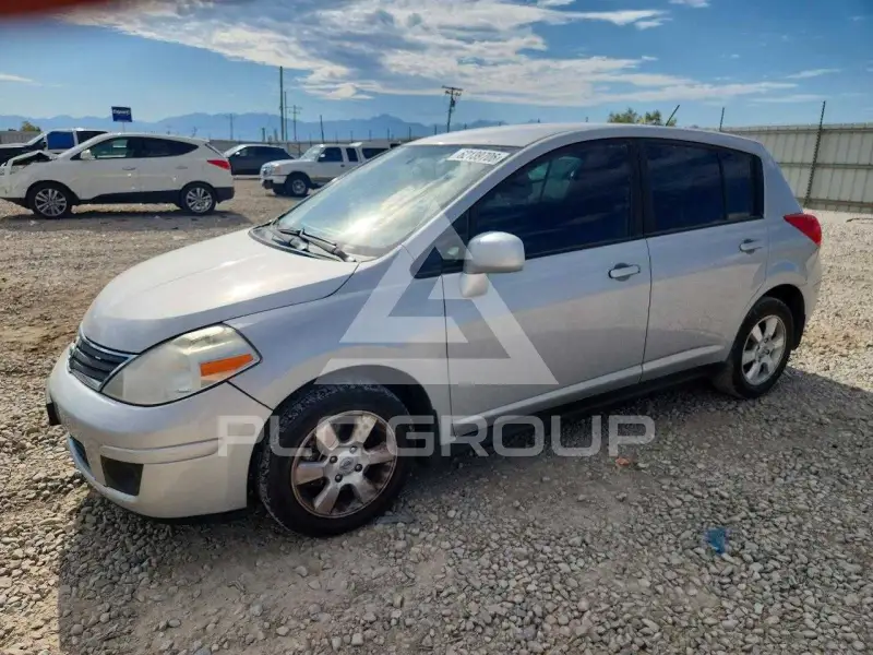 2012 Nissan VERSA фото