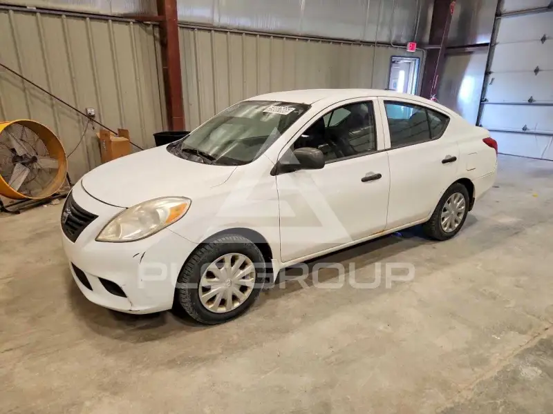 2012 Nissan VERSA photo