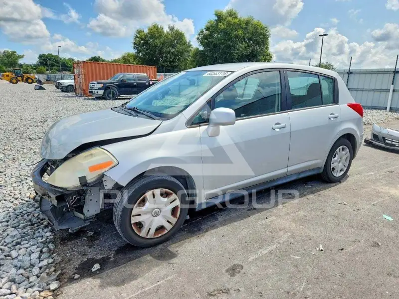 2012 Nissan VERSA фото