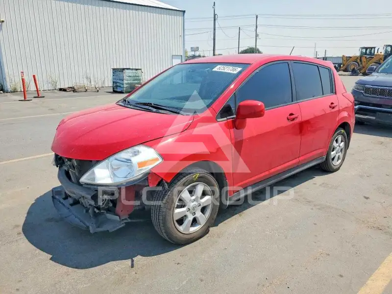 2012 Nissan VERSA photo