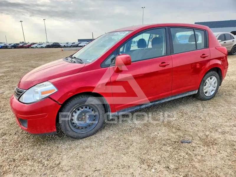 2012 Nissan VERSA photo