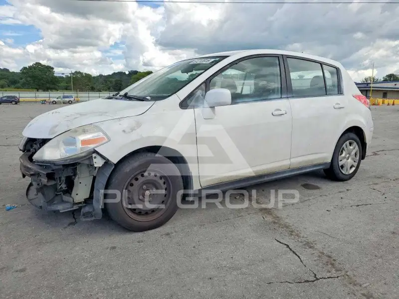 2012 Nissan VERSA photo