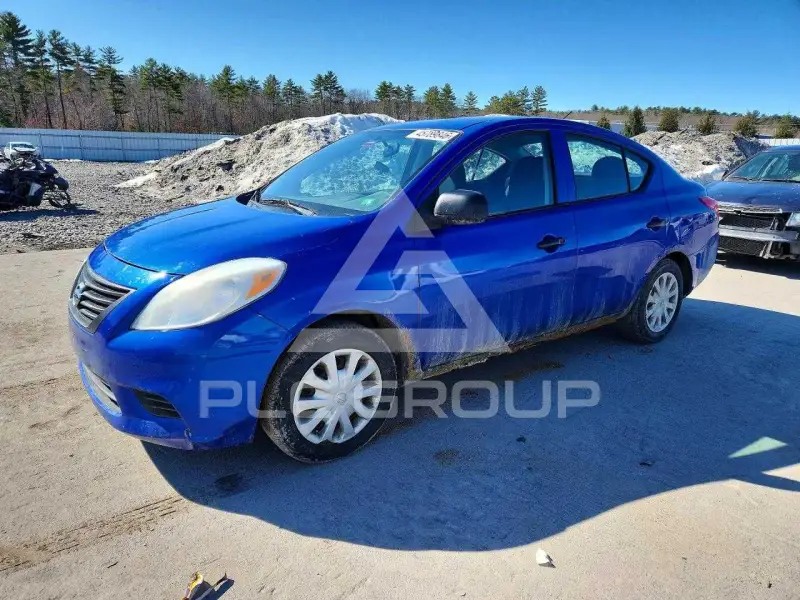 2012 Nissan VERSA photo