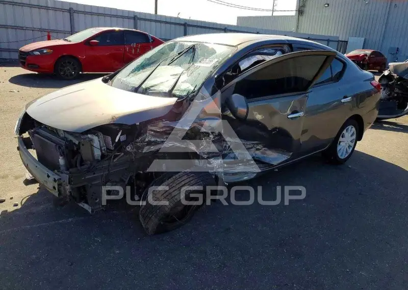 2012 Nissan VERSA photo