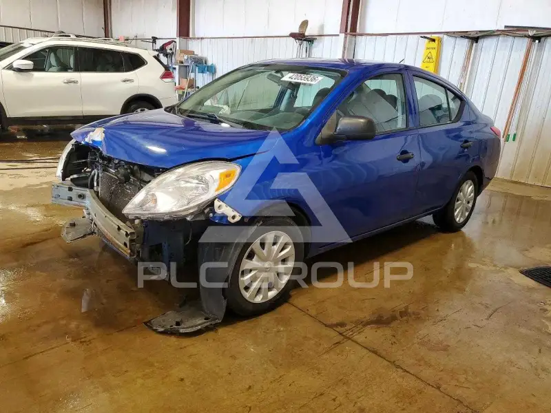2012 Nissan VERSA photo