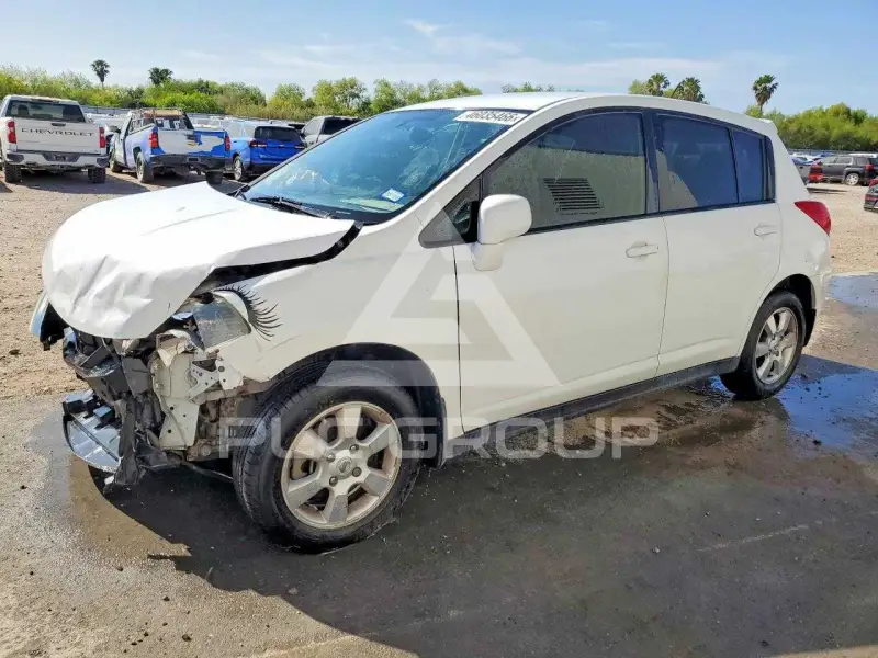2012 Nissan VERSA фото