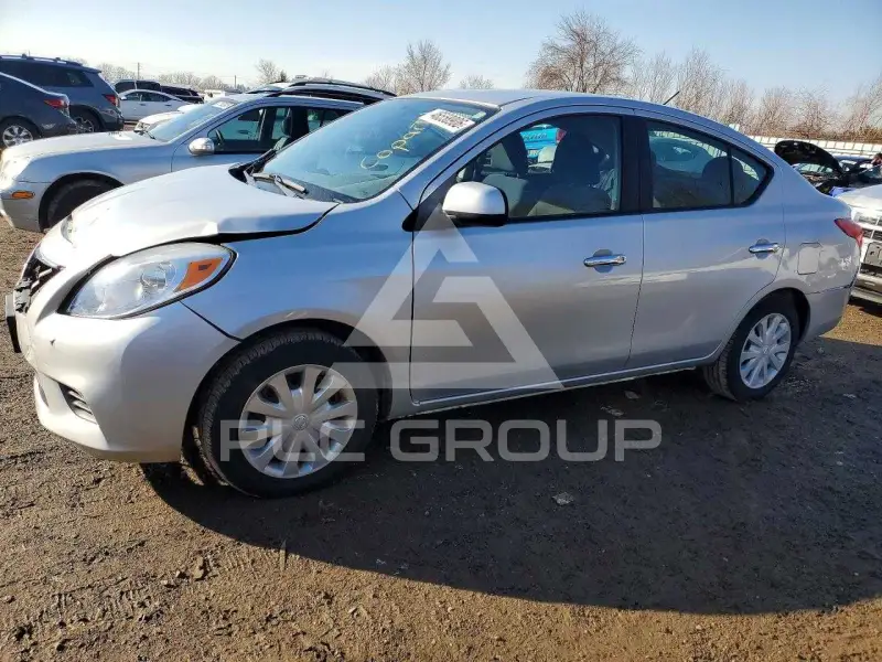 2012 Nissan VERSA фото