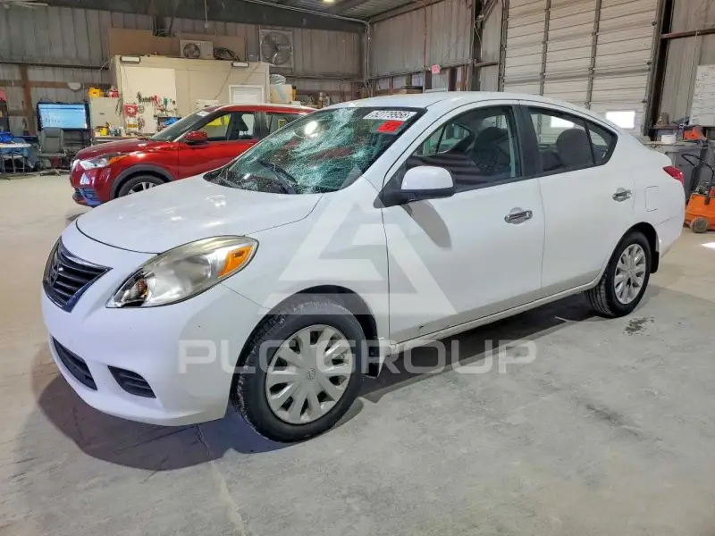 2012 Nissan VERSA photo