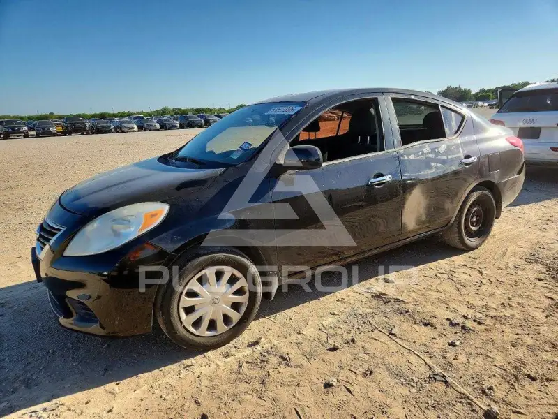 2012 Nissan VERSA фото