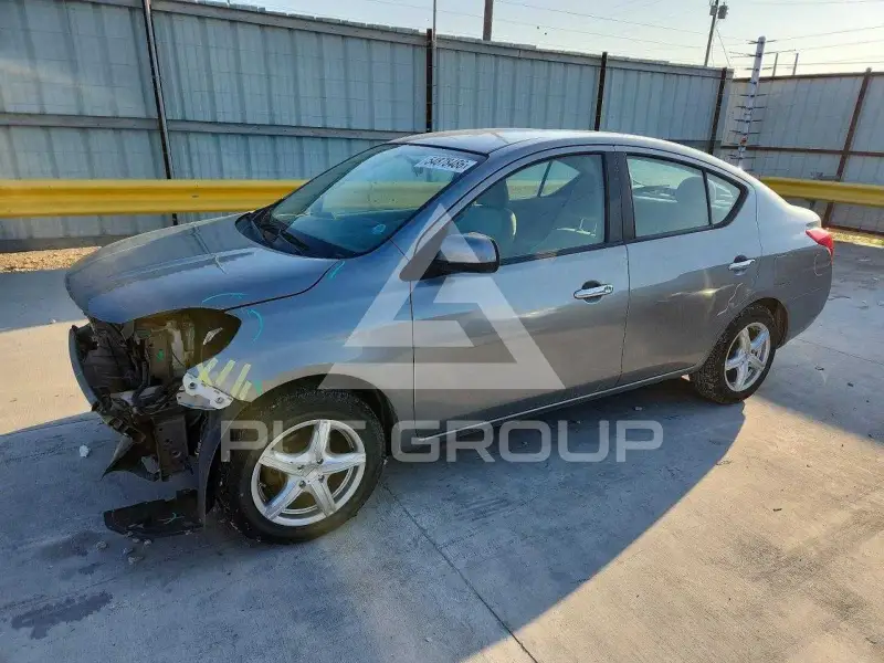 2012 Nissan VERSA фото