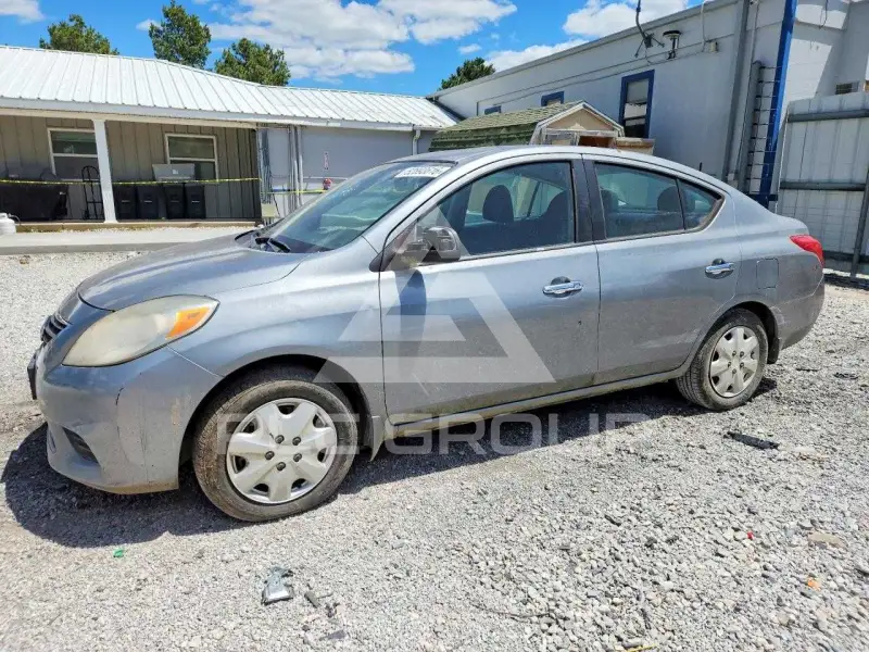 2012 Nissan VERSA фото