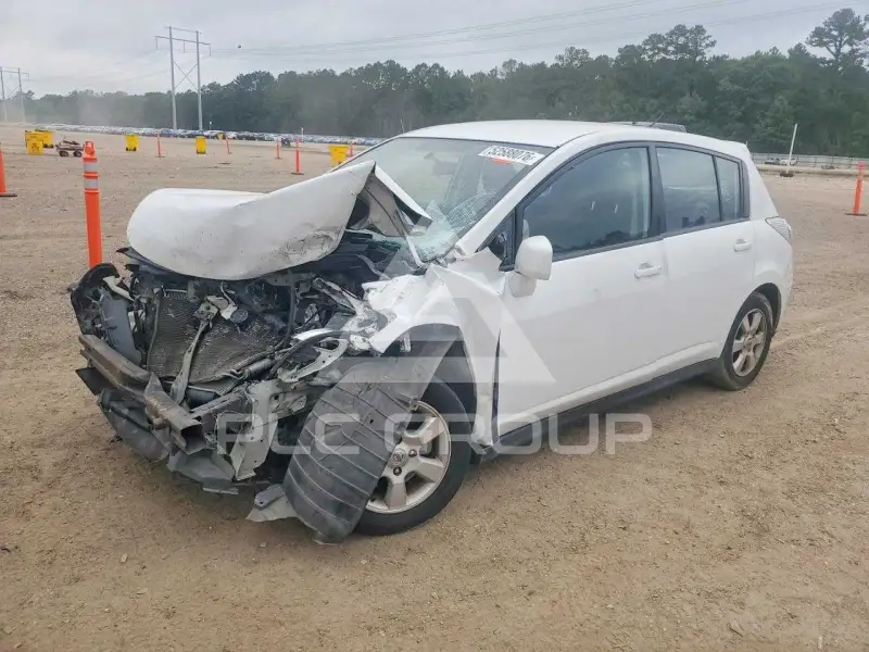2012 Nissan VERSA фото