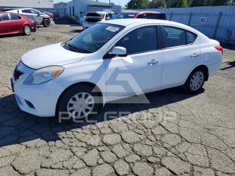 2012 Nissan VERSA фото